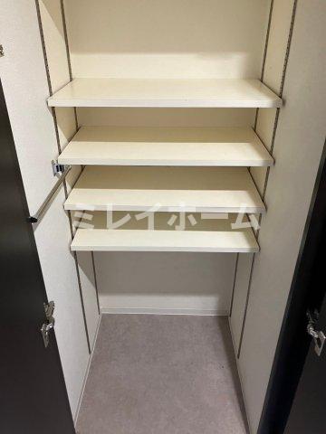 収納　同建物内別のお部屋の参考写真になります。