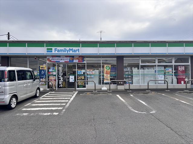 コンビニ　ファミリーマートフレストつくばみらい陽光台店（コンビニ）まで395m
