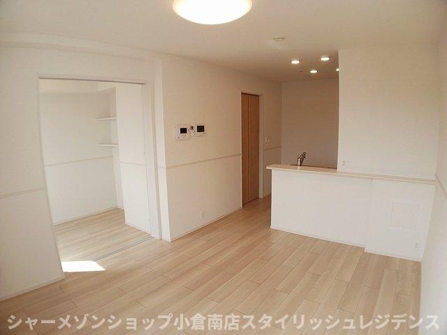 居室・リビング　ゆったり過ごせる居間です