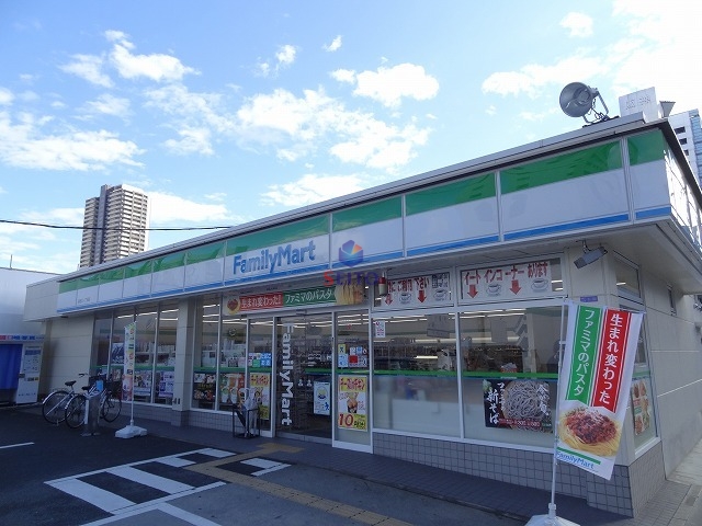 コンビニ　ファミリーマート海老江一丁目店（コンビニ）まで167m