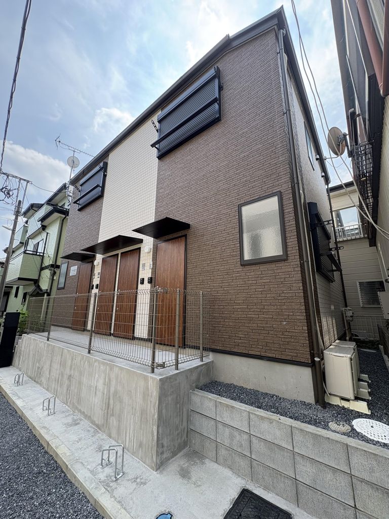 エントランス　お気軽にお問合せ下さい♪