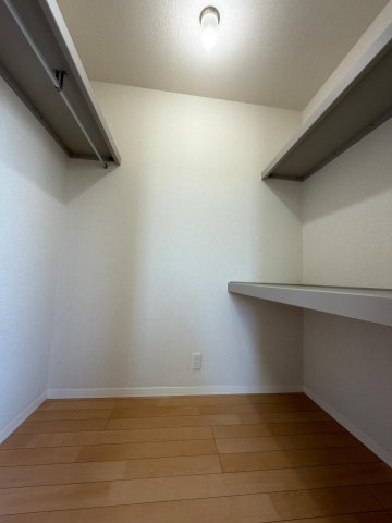 収納　北側洋室のクローゼット