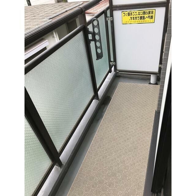 バルコニー　反転タイプ・別部屋画像