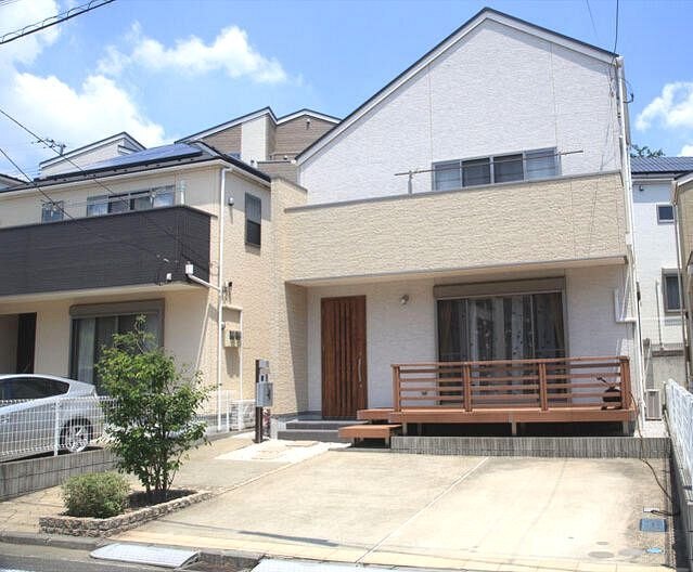建物外観　築浅の戸建です