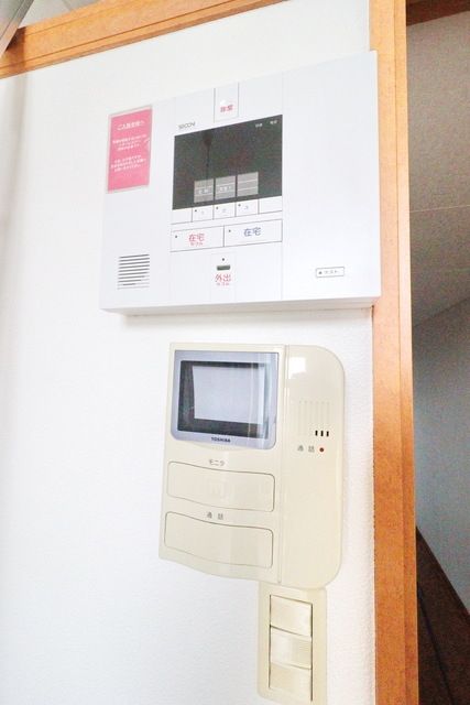 セキュリティ　同物件別部屋写真