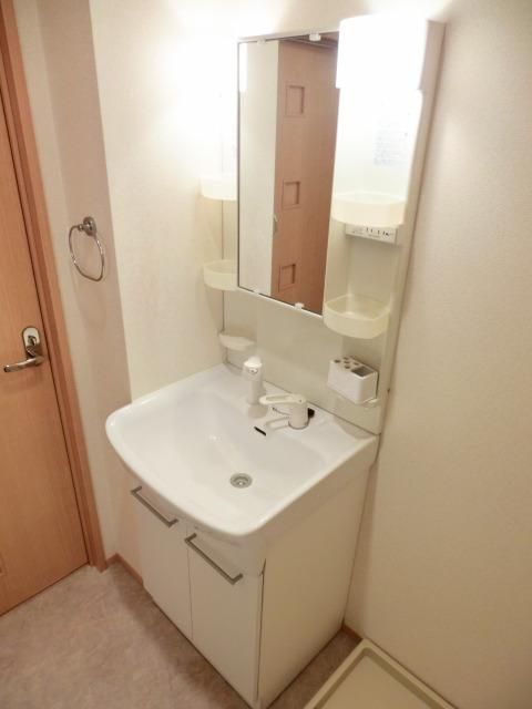 洗面設備　シャンプードレッサー完備です