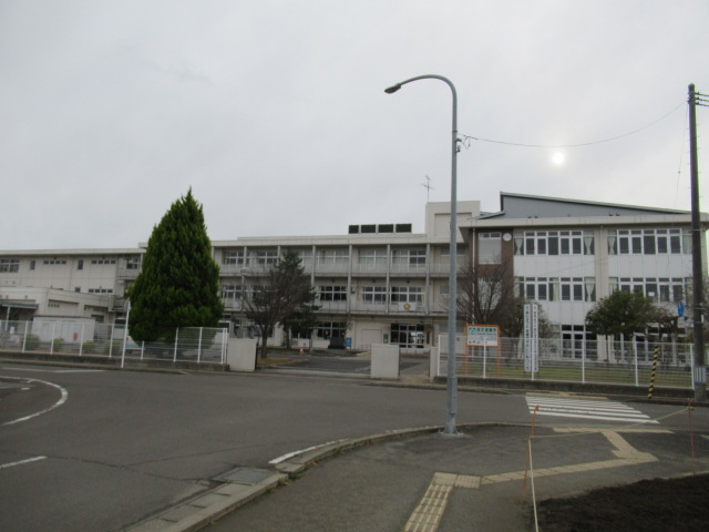 小学校　仙台市立岩切小学校（小学校）まで1659m