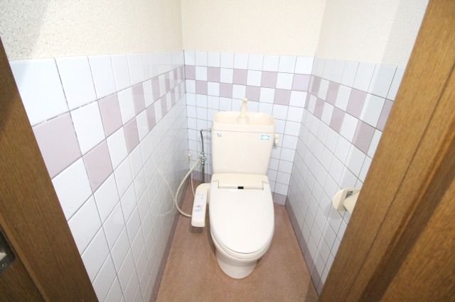 トイレ　トイレもきれいです