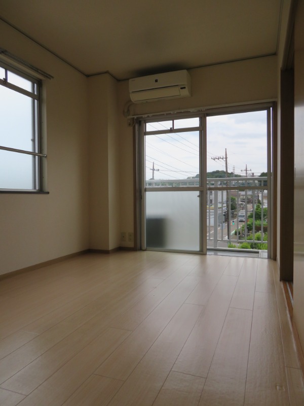 居室・リビング　※他部屋写真参照