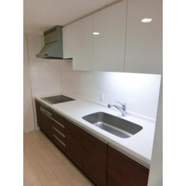 キッチン　写真は同タイプ住居です。