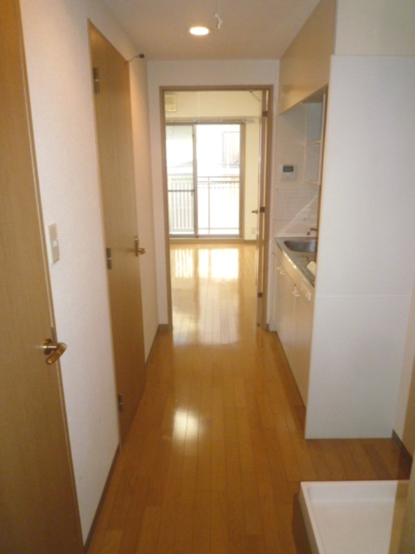 玄関　玄関から見たお部屋です♪