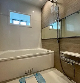 バス・シャワールーム　※別部屋の参考写真です。