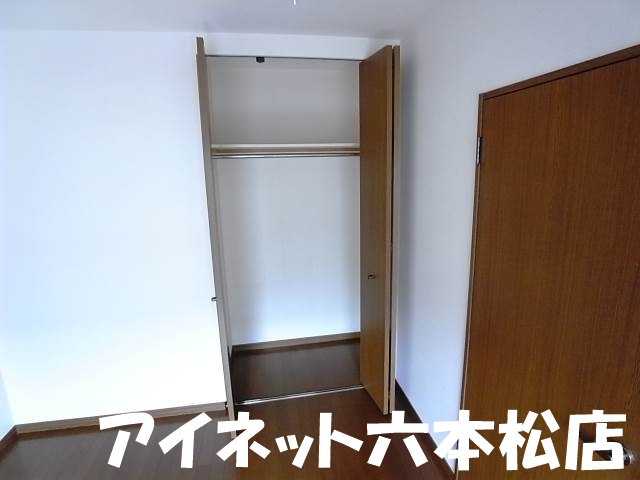 収納　お荷物はこちらへ。