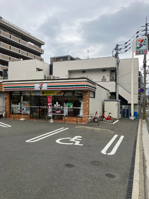 コンビニ　セブンイレブン福岡大楠１丁目店（コンビニ）まで422m