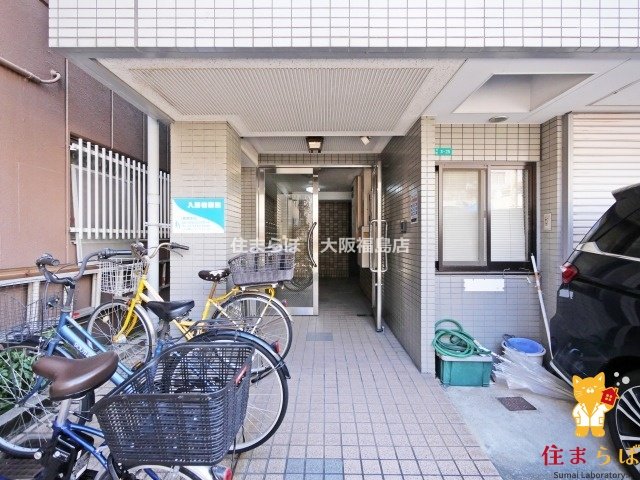 エントランス　共用部の印象も大切に