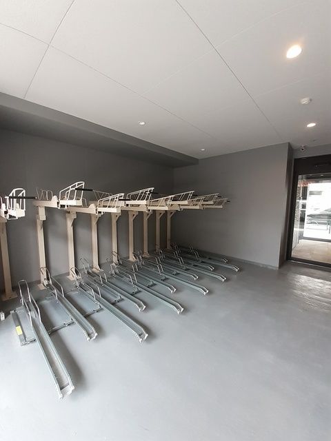 駐車場　駐輪場