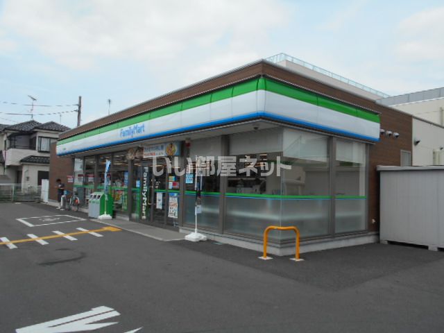 コンビニ　ファミリーマート 岩槻西町店（コンビニ）まで594m