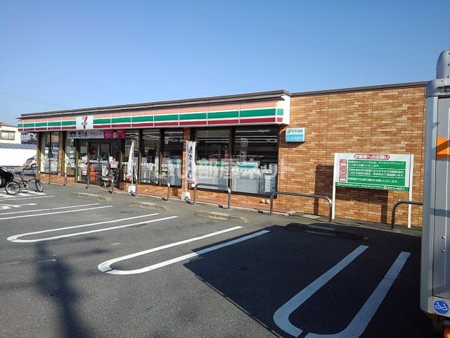 コンビニ　セブンイレブン 久留米御井町店（コンビニ）まで942m