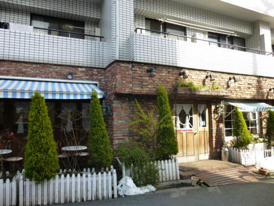 その他　パウンドハウス（ケーキ屋）（その他）まで50m