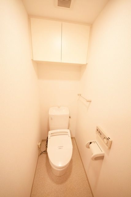 トイレ　★ウォッシュレット完備のお部屋です。★