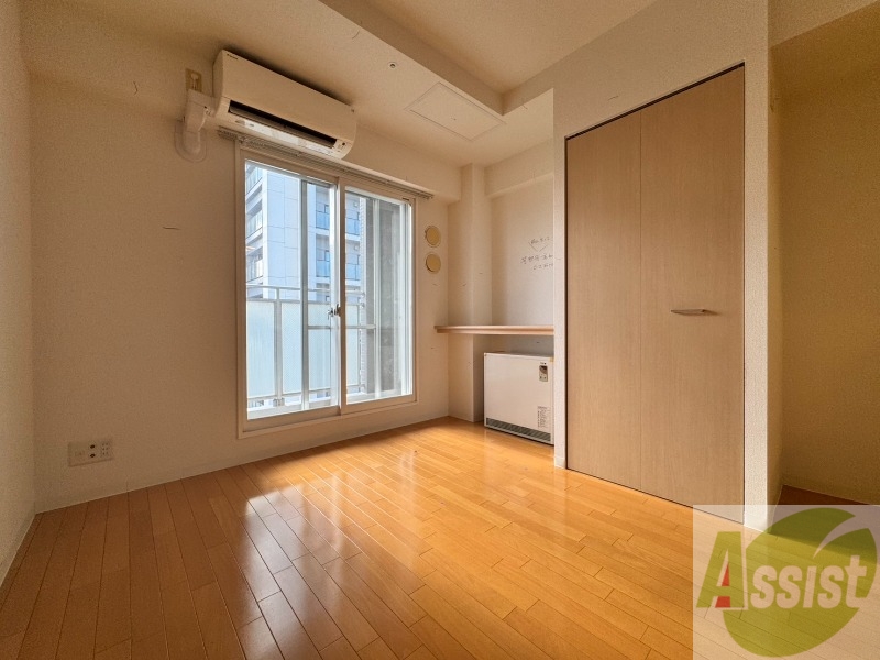 居室・リビング　明るいお部屋は気持ちよく過ごせそうですね。