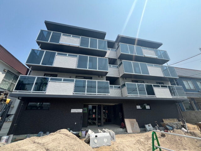 建物外観　札幌市豊平区４条「Ｃｏｕｒｔ　Ｔｉａｒａ」