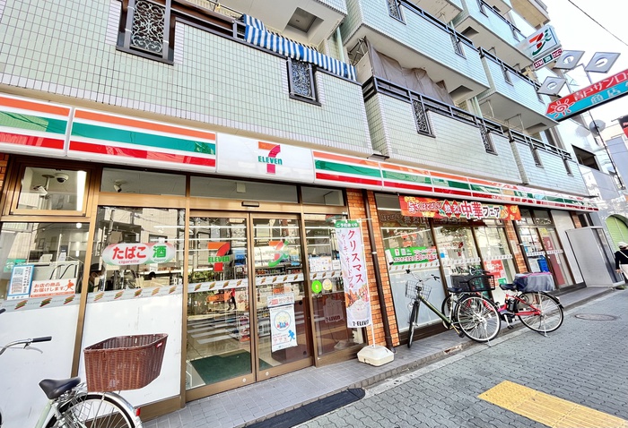 コンビニ　セブンイレブン（コンビニ）まで290m