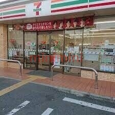 コンビニ　セブンイレブン茨木真砂玉島台店（コンビニ）まで389m