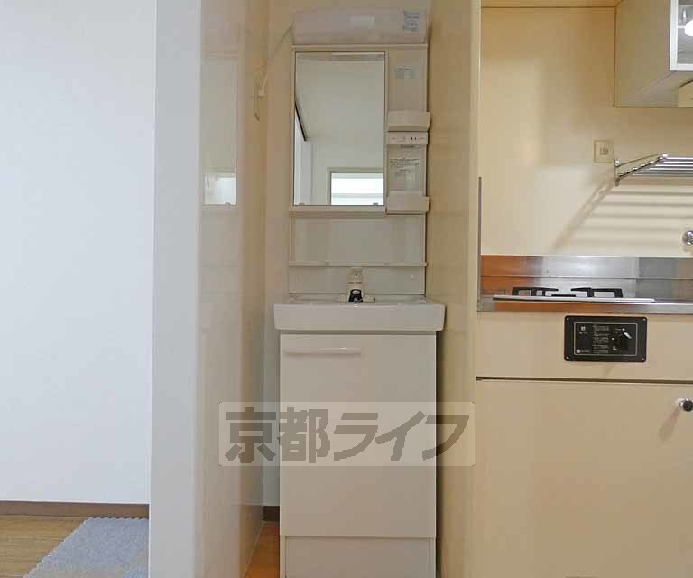 洗面設備　洗面台です。