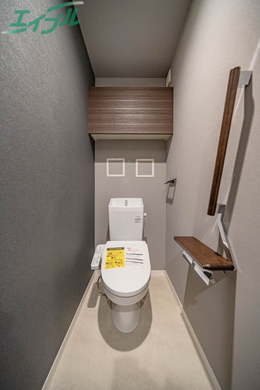 トイレ　同タイプ部屋写真です。