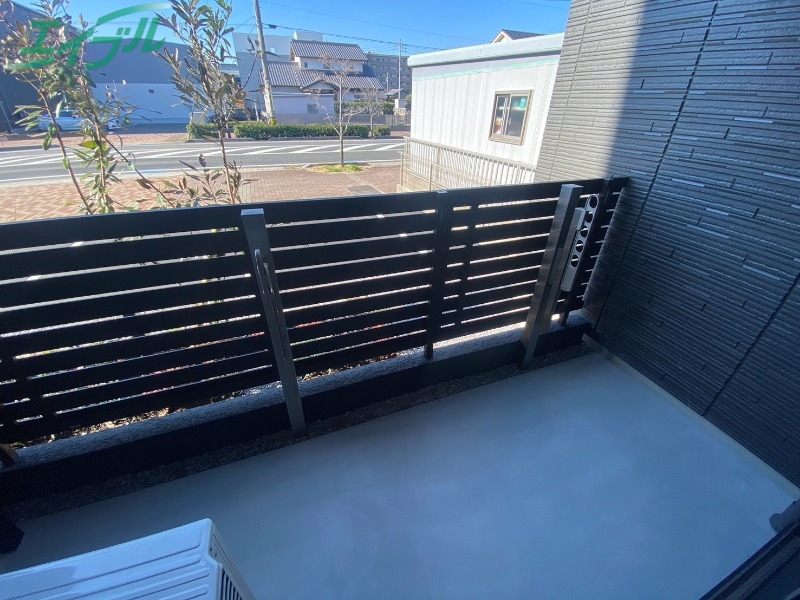 バルコニー　同タイプ部屋写真です。