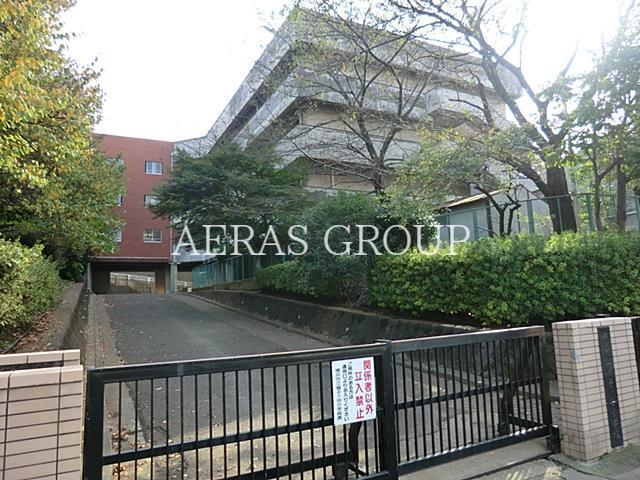 小学校　横浜市立獅子ケ谷小学校（小学校）まで687m