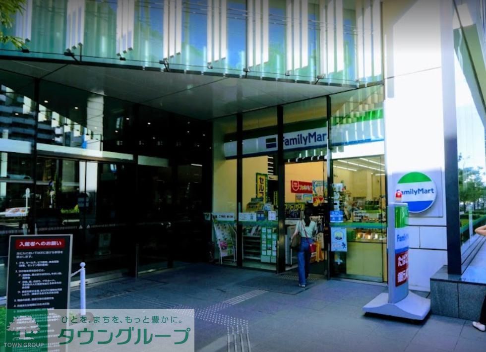 コンビニ　ファミリーマート地下鉄高岳駅前店（コンビニ）まで150m