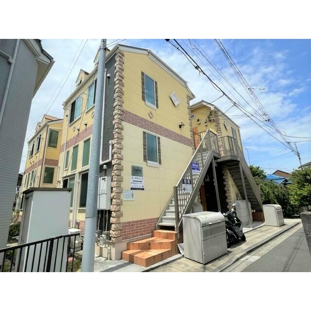 建物外観　閑静な住宅街に位置する物件です