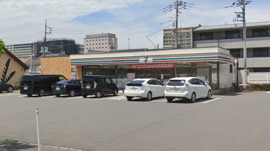 コンビニ　セブンイレブン ひたち野牛久店（コンビニ）まで733m