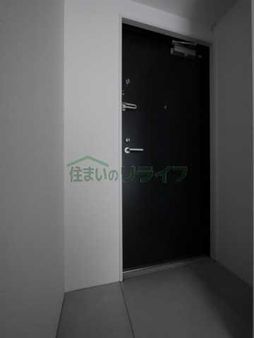 玄関　LEGALAND早稲田南103