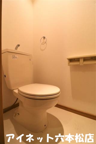 トイレ　落ち着く空間ですね。