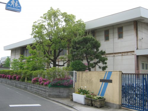小学校　寝屋川市立北小学校（小学校）まで500m