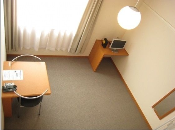 居室・リビング　収納・ロフト・家具付きのお部屋です。