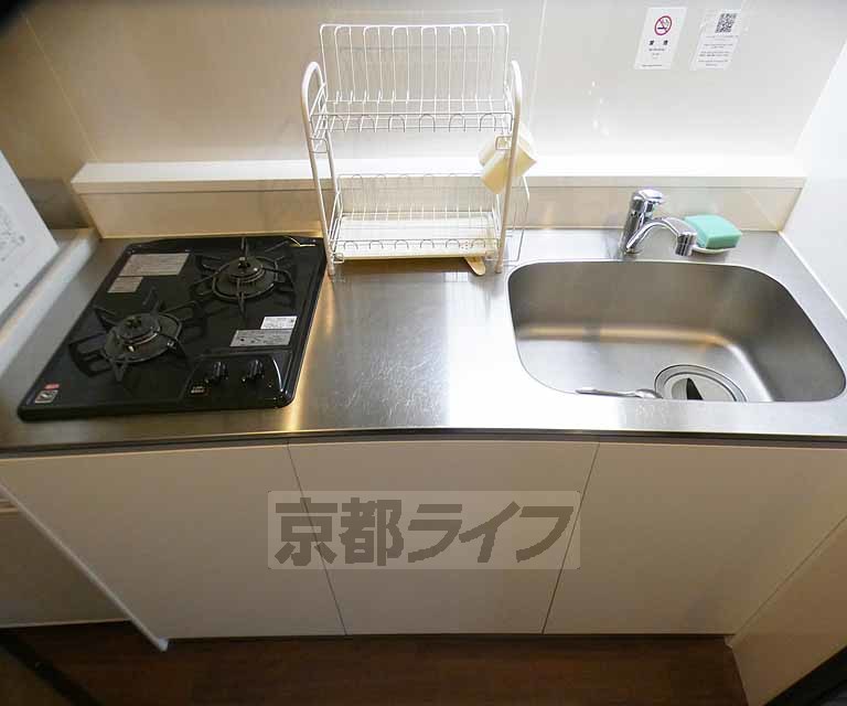 キッチン　ガスコンロ付きのキッチン