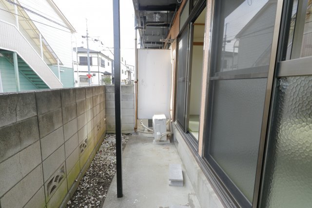 バルコニー　テラス
