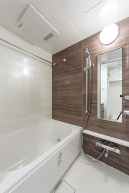 バス・シャワールーム　※写真は同タイプ住戸です。