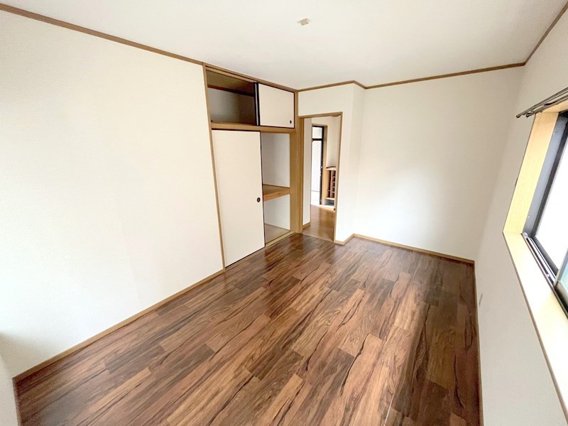 収納　※同物件別部屋のクリーニング前のお写真です。