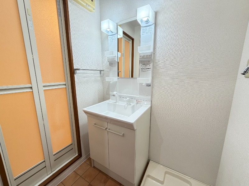 洗面設備　７０５号室の写真
