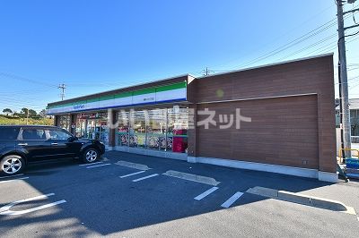 コンビニ　ファミリーマート昭和アルプス店（コンビニ）まで589m