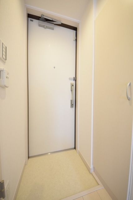 玄関　お部屋探しは【タウンハウジング蘇我店】にお任せ下さい♪