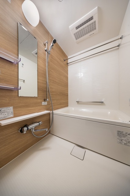 バス・シャワールーム　※写真は同タイプ住戸です。