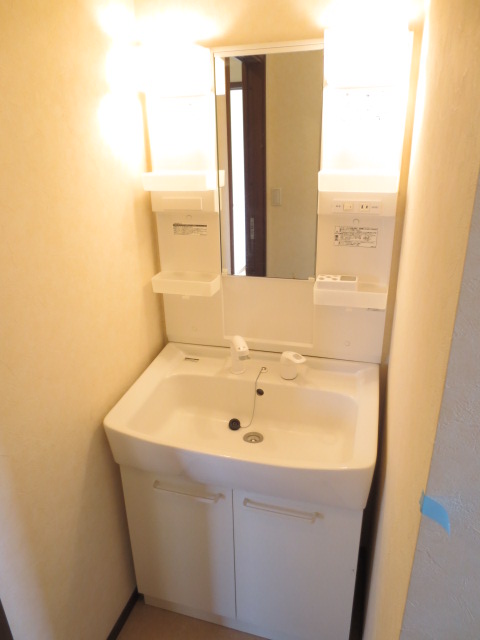洗面設備　同施工会社参考写真となります。