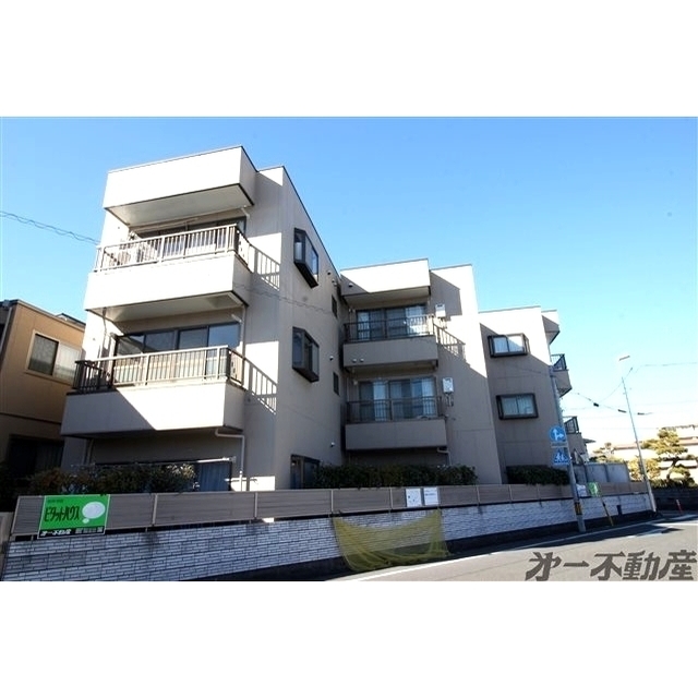エントランス　建物外観