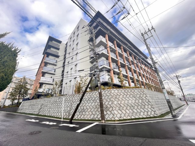 プレディアコート鷺沼の外観写真